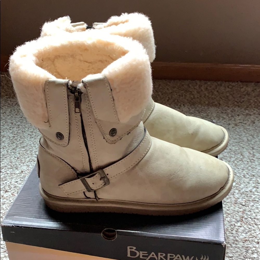 LIKE NEW BOOTS